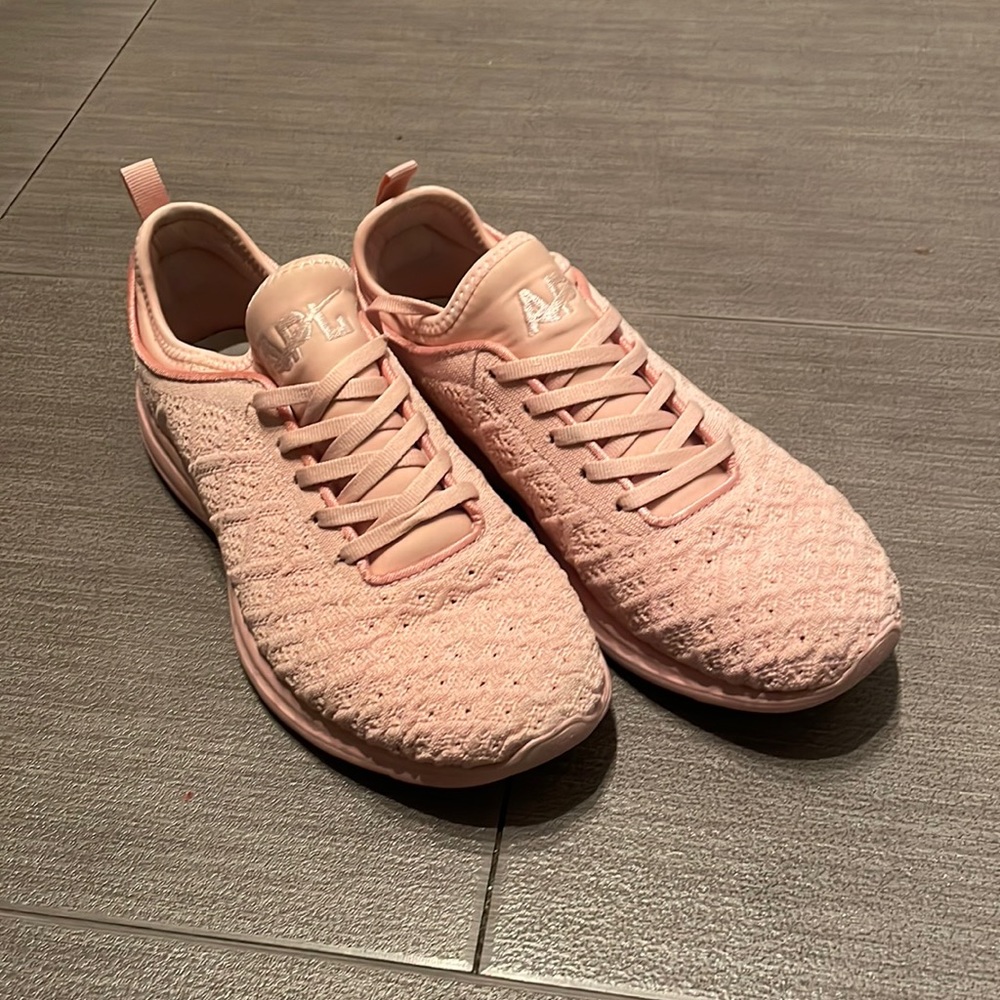 APL for Lululemon pink runners